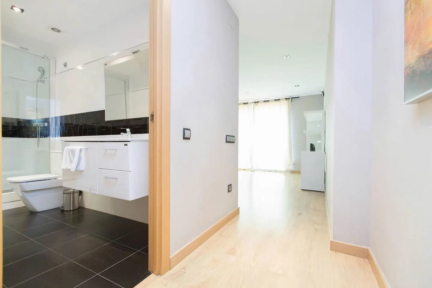 AinB Sagrada Familia Apartments Badezimmer