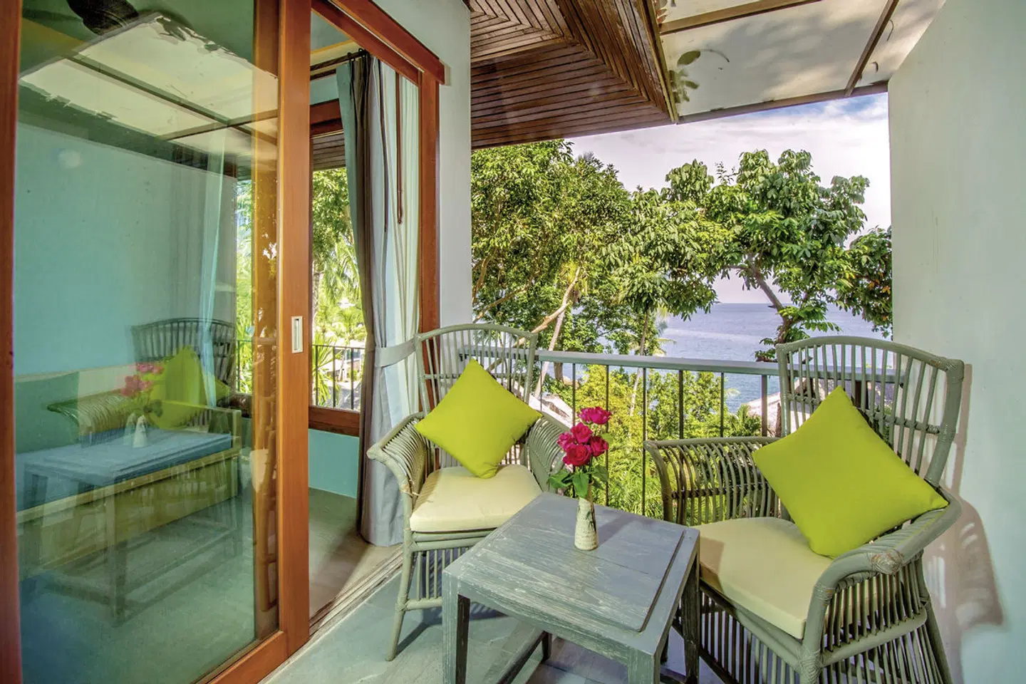 Coral Cliff Beach Resort TERRACE