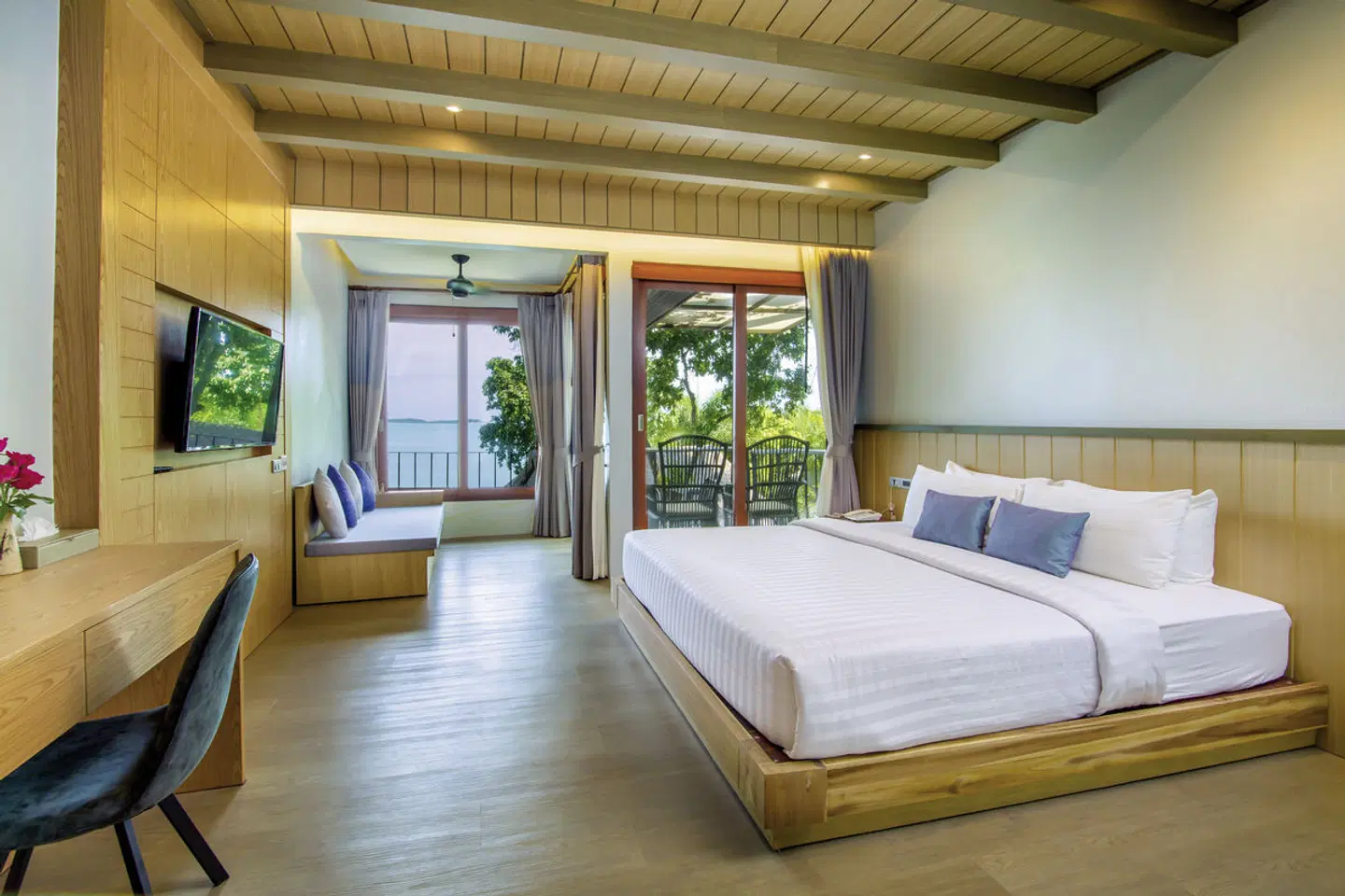 Coral Cliff Beach Resort ROOM_EXAMPLE