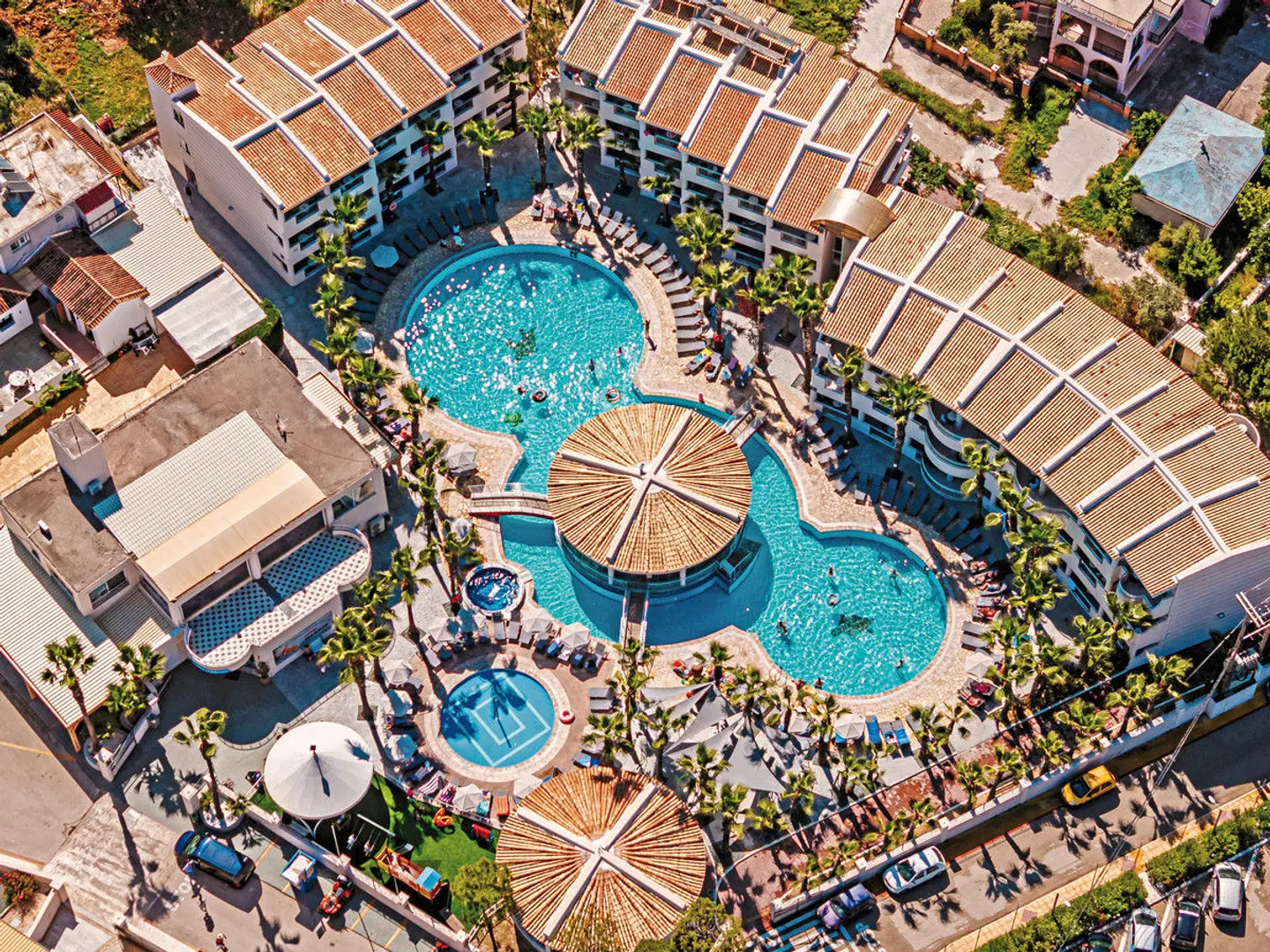 Caretta Beach Resort & WaterPark OUTDOOR_POOL