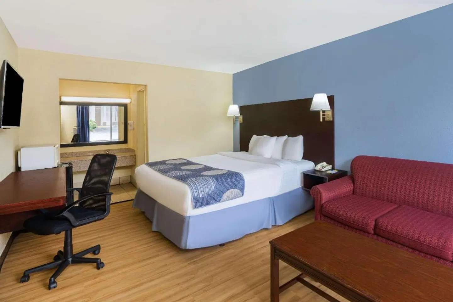 Days Inn by Wyndham Statesville ROOM_EXAMPLE