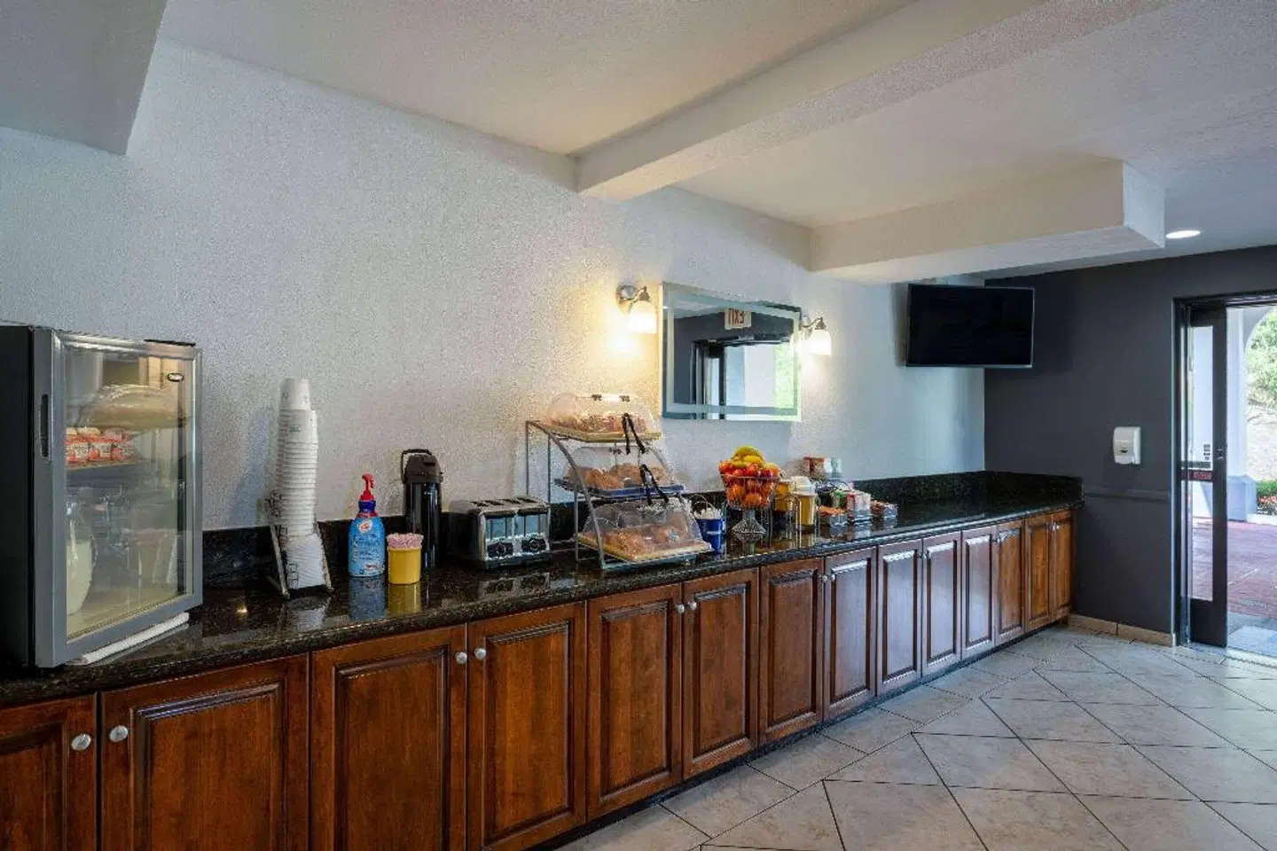 Days Inn by Wyndham Encinitas Moonlight Beach ROOM_EXAMPLE