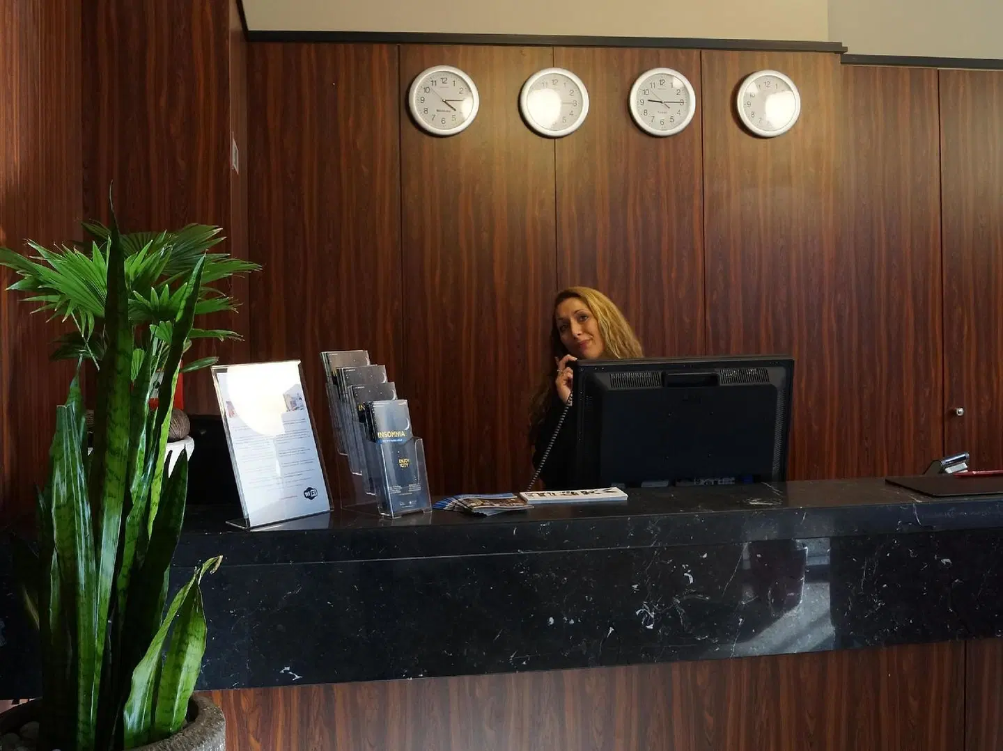 Premier Inn Köln City Mediapark LOUNGE_LOBBY