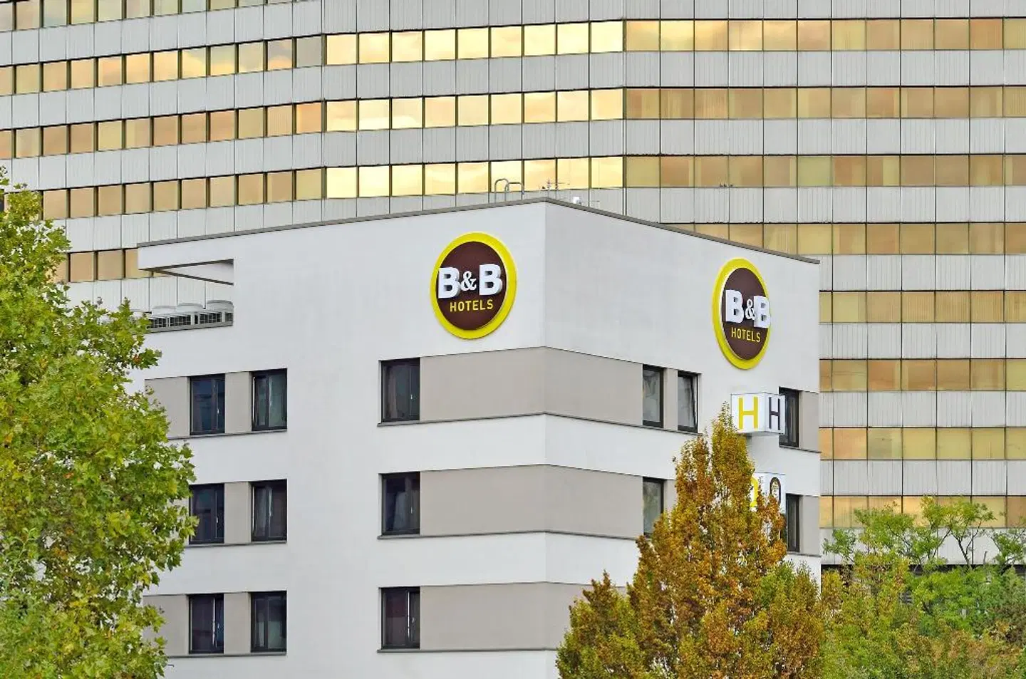 B&B HOTEL Berlin City West EXTERIOR
