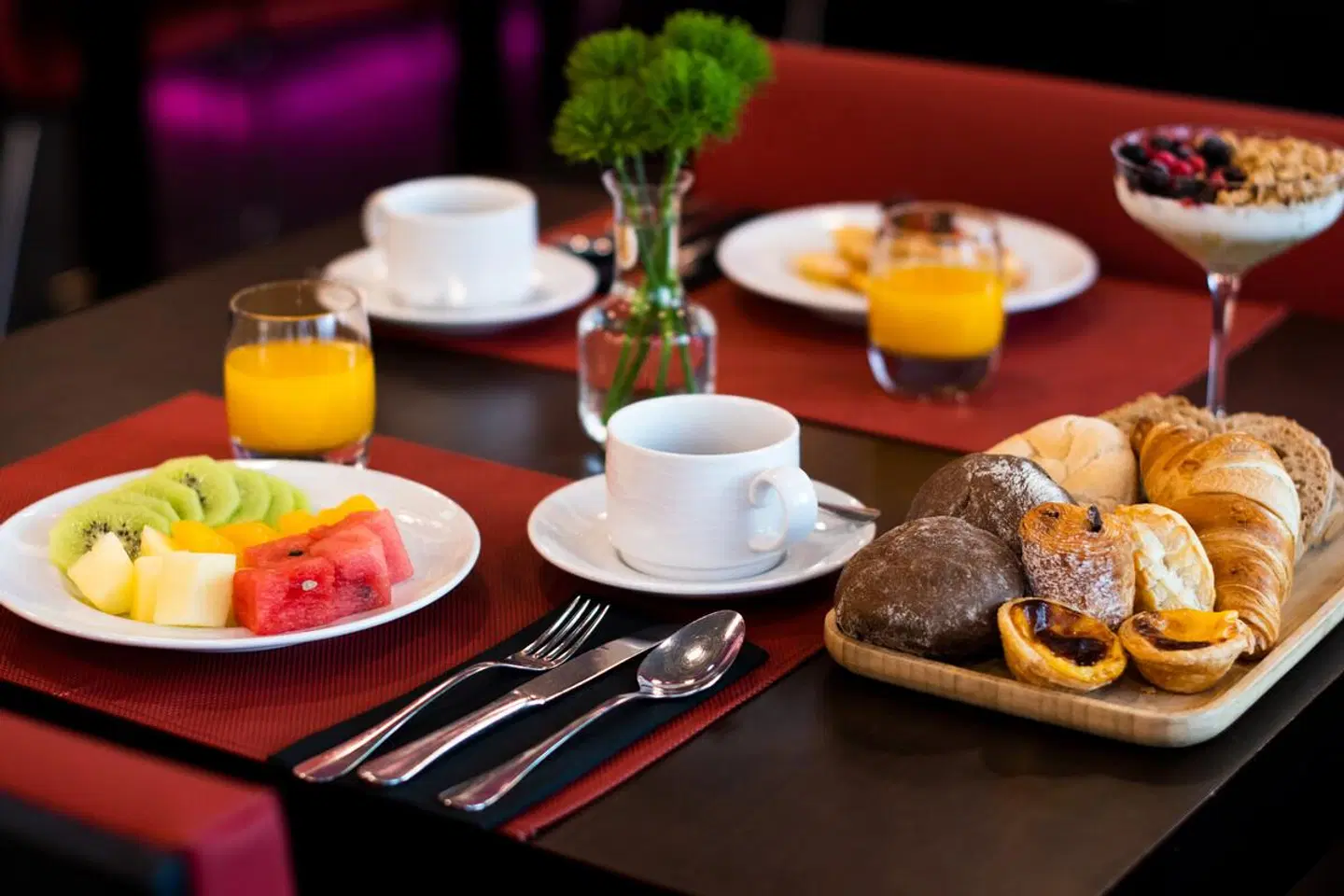 SANA Capitol Hotel Restaurant