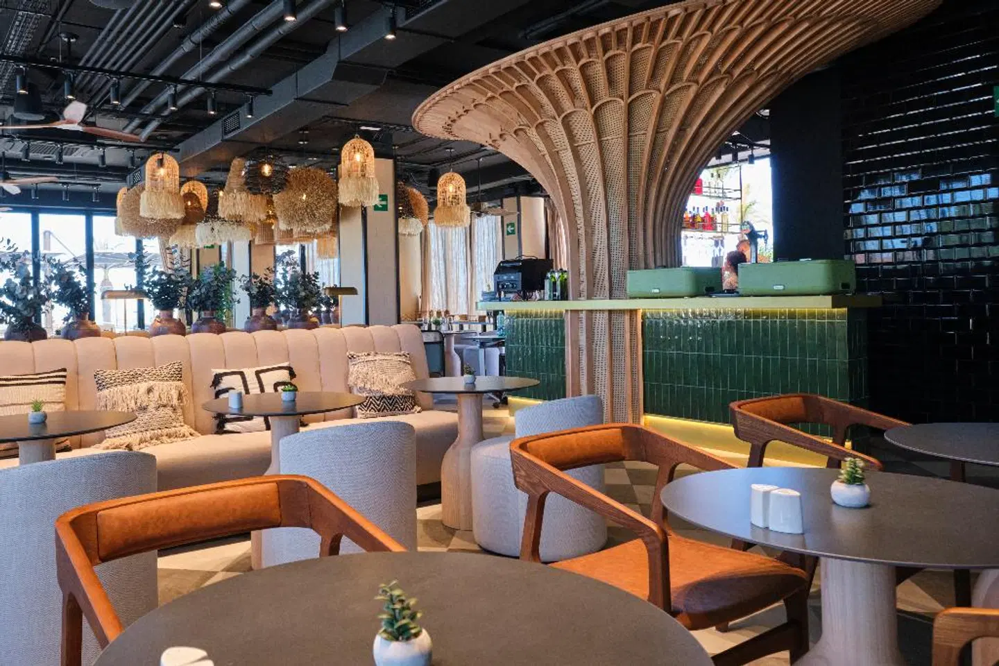 ESTIMAR Marina Farnals 5 & two Bar