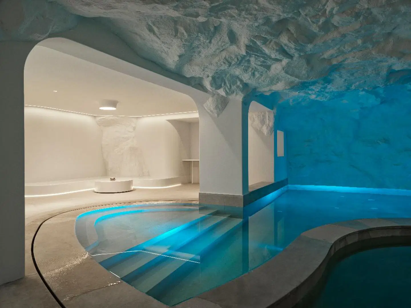 Lovia Mykonos Hallenbad