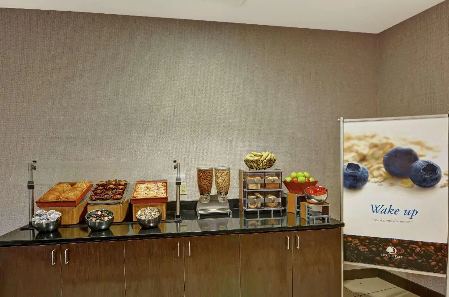 DoubleTree by Hilton Baton Rouge Restaurant