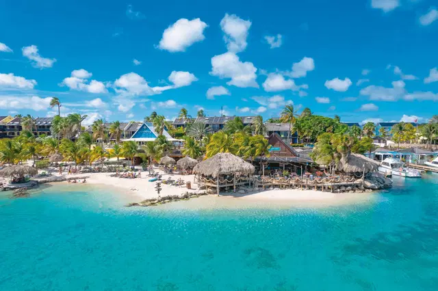 LionsDive Beach Resort Strand