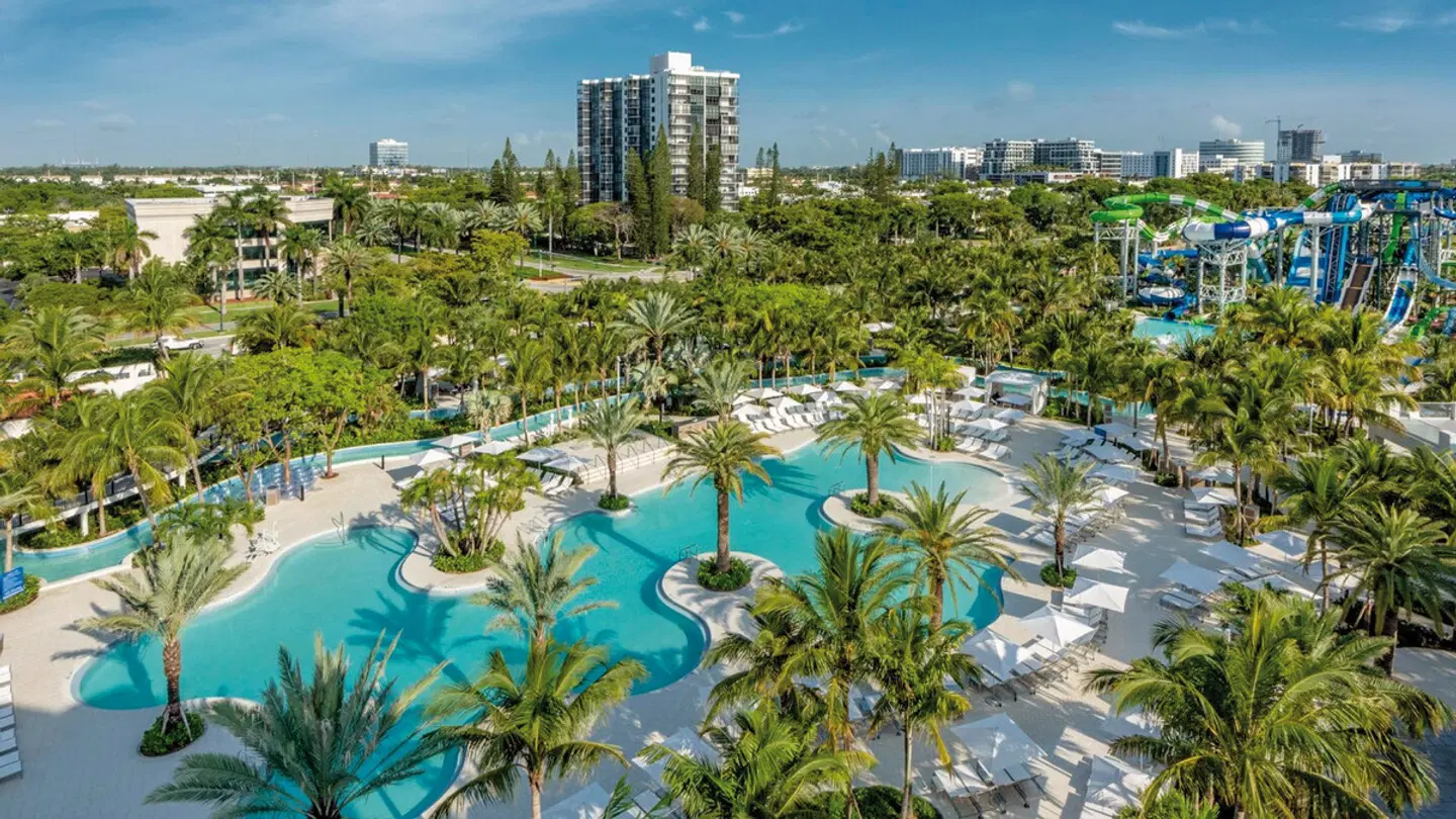 Marriott Turnberry Resort and Spa OUTDOOR_POOL