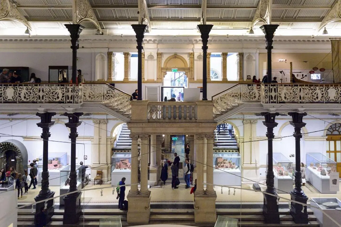 Hilton Garden Inn Dublin Custom House LOUNGE_LOBBY