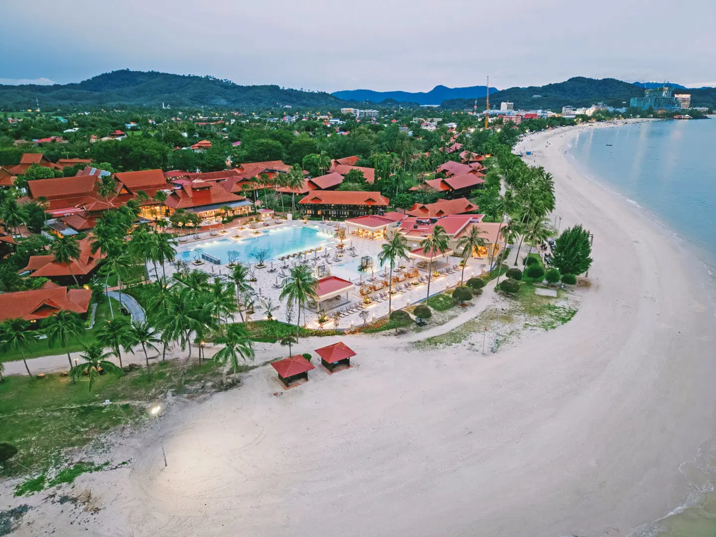 Pelangi Beach Resort & Spa EXTERIOR