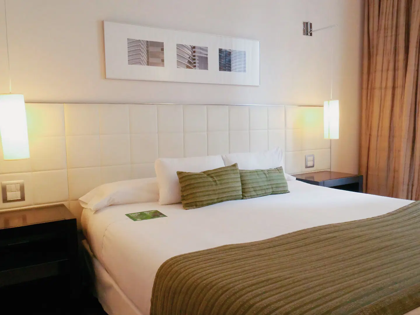 725 Continental ROOM_EXAMPLE