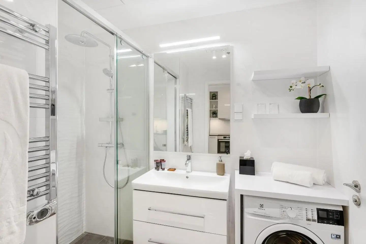 Emerald Hotel Badezimmer