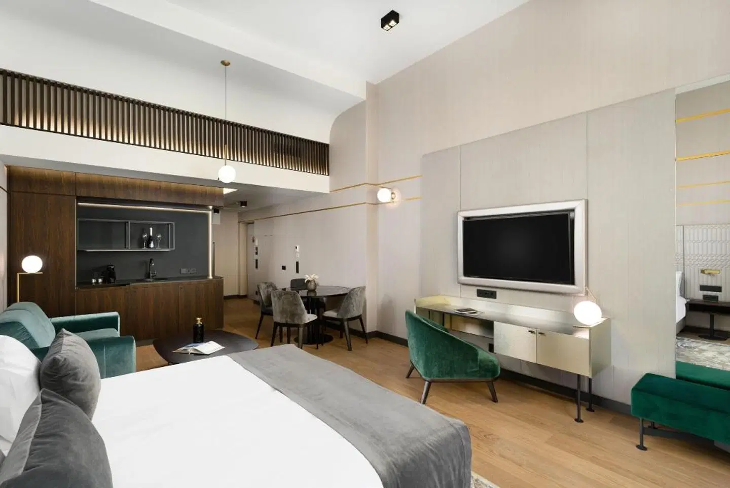 Emerald Hotel ROOM_EXAMPLE
