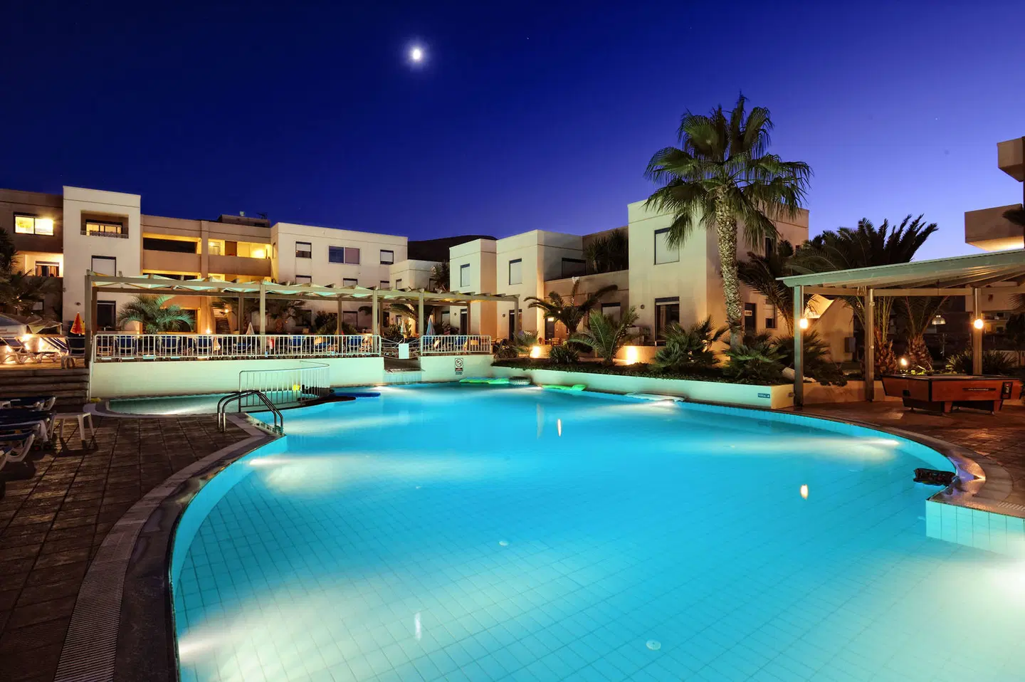Meropi Hotel & Apartments OUTDOOR_POOL