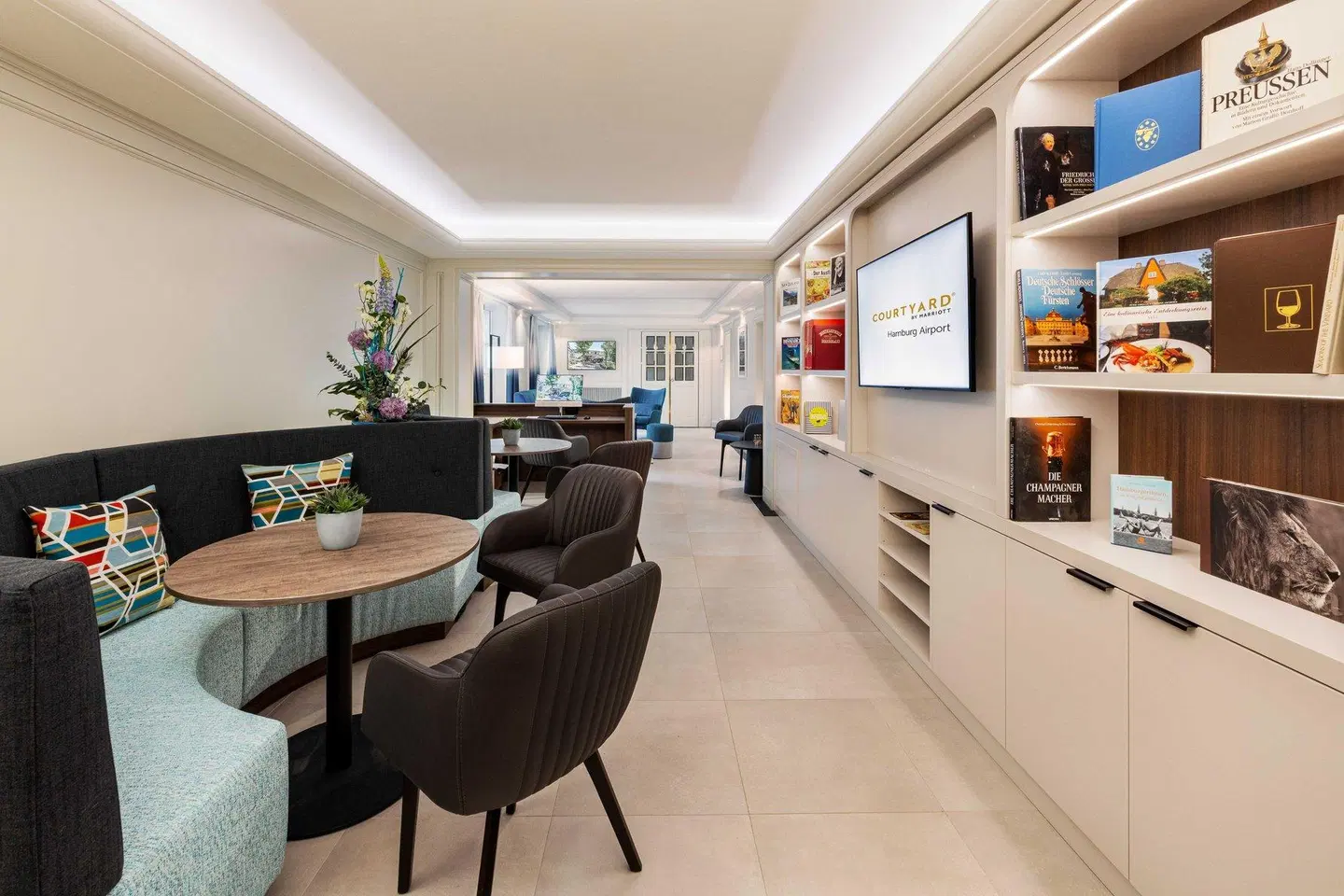 Courtyard by Marriott Hamburg Airport Bar