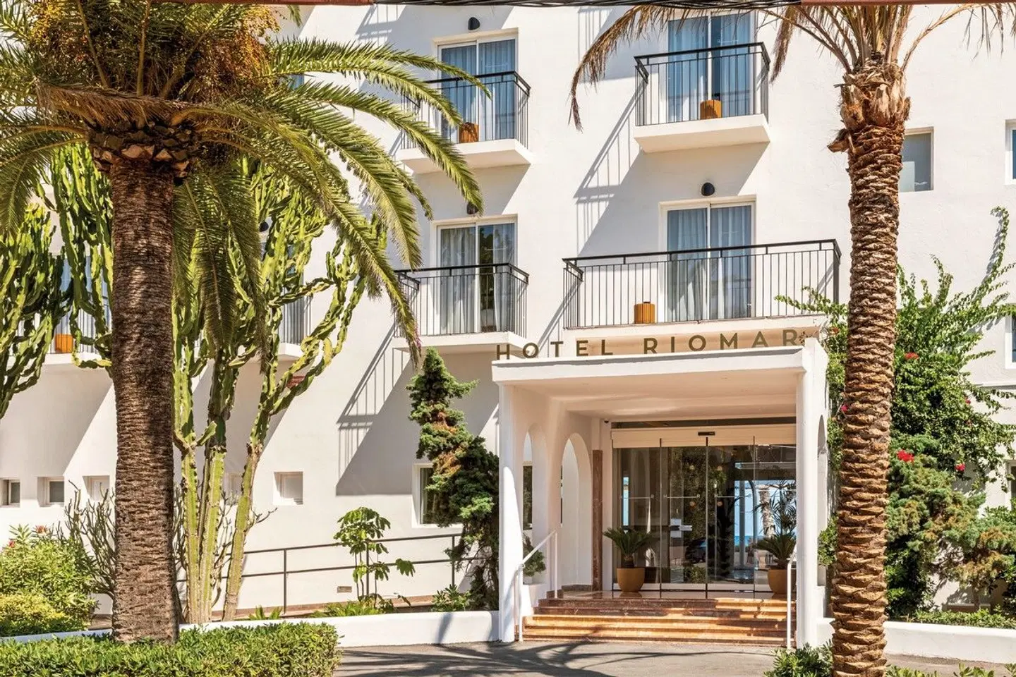 Riomar Ibiza, a Tribute Portfolio Hotel by Marriott EXTERIOR