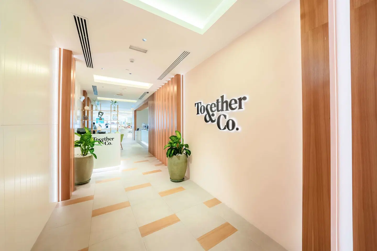 Hilton Garden Inn Dubai Al Mina LOUNGE_LOBBY