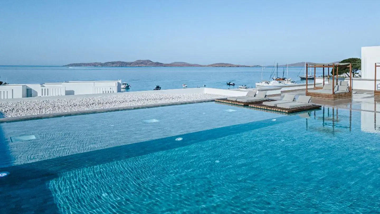 Manoulas Beach Hotel OUTDOOR_POOL