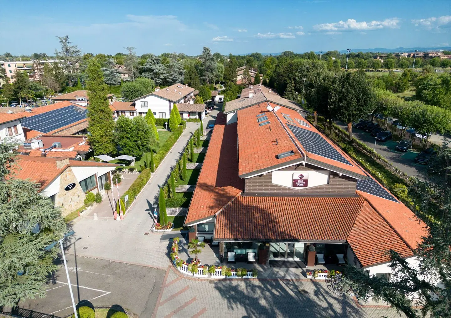 Best Western Plus Hotel Modena Resort EXTERIOR