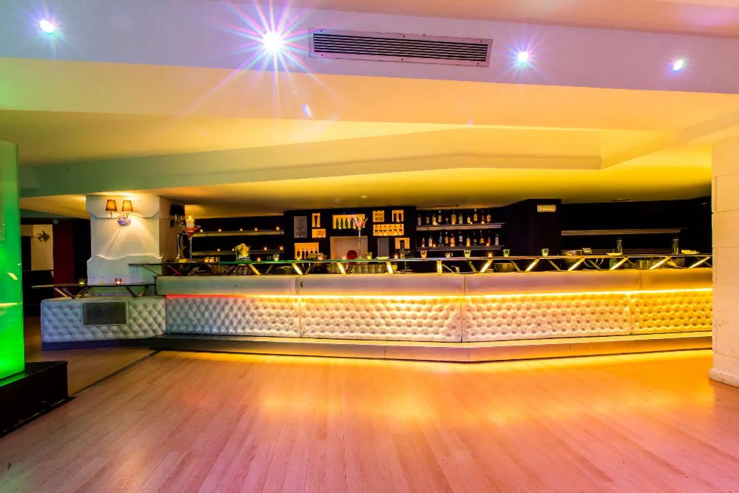 Leonardo Hotel Granada Bar