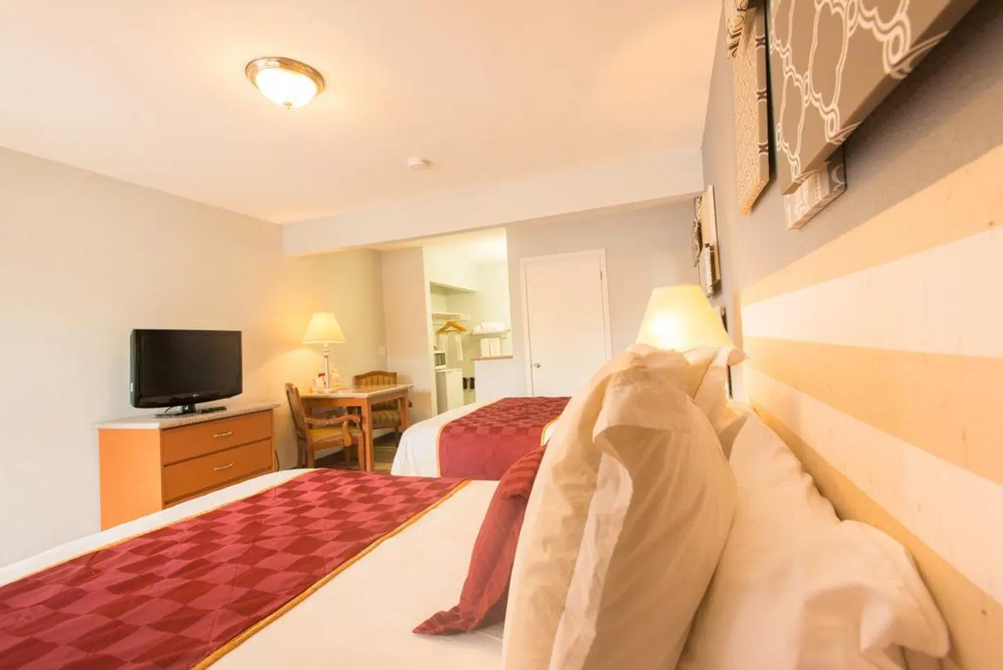 Ramada Limited SeaWorld ROOM_EXAMPLE