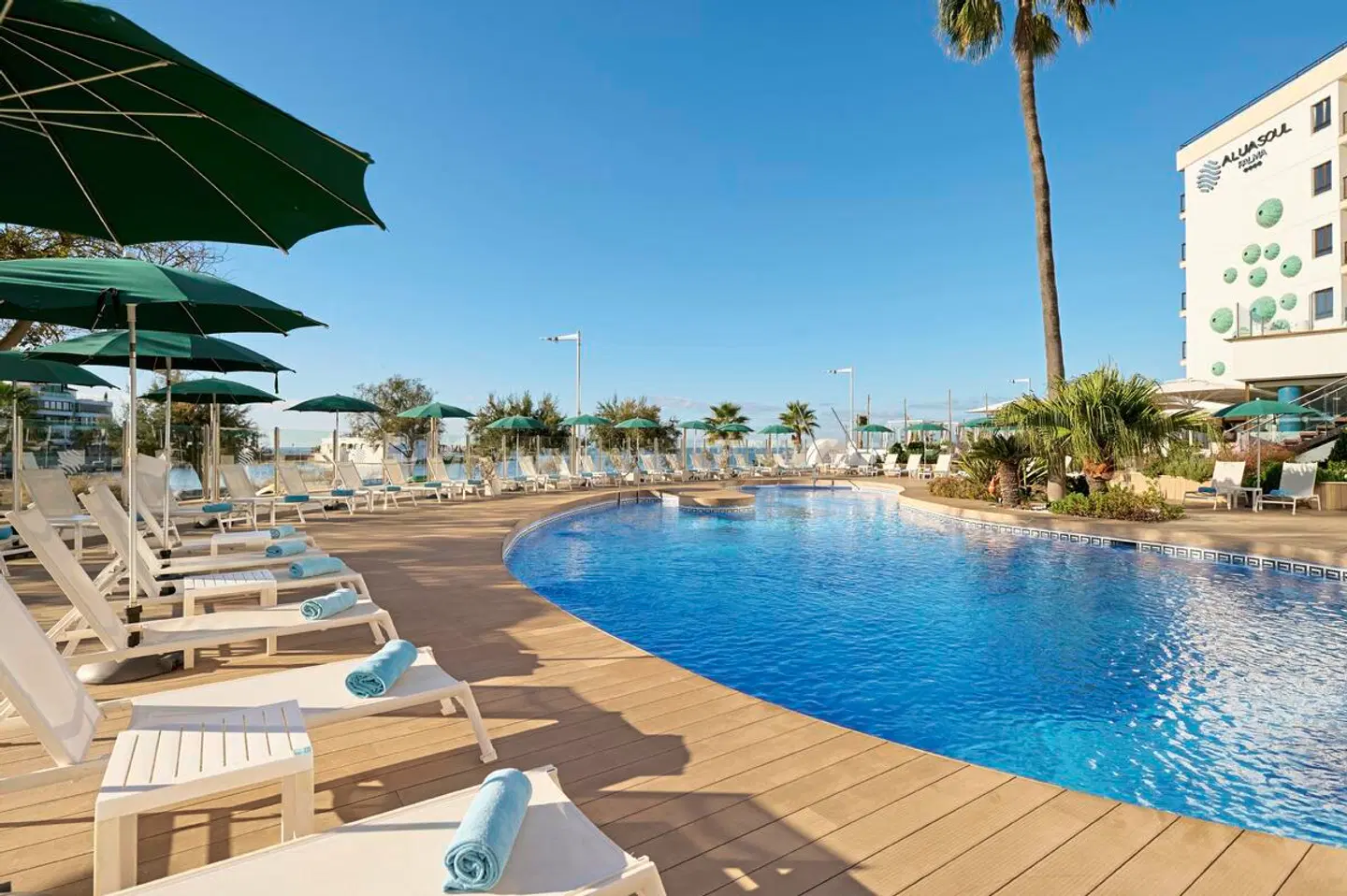 AluaSoul Palma OUTDOOR_POOL