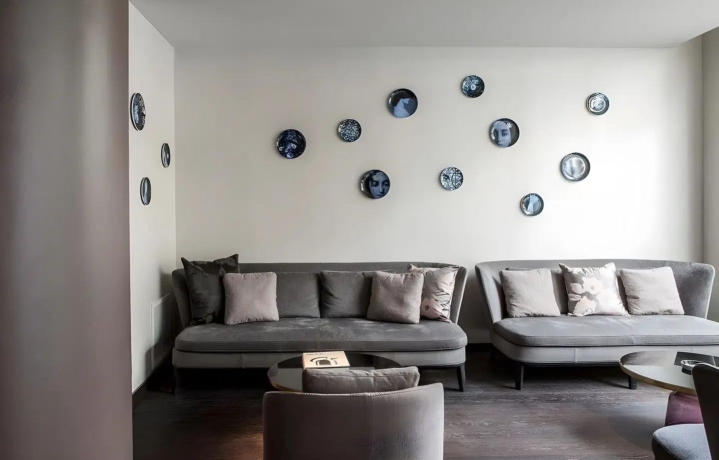 Le Parisis LOUNGE_LOBBY