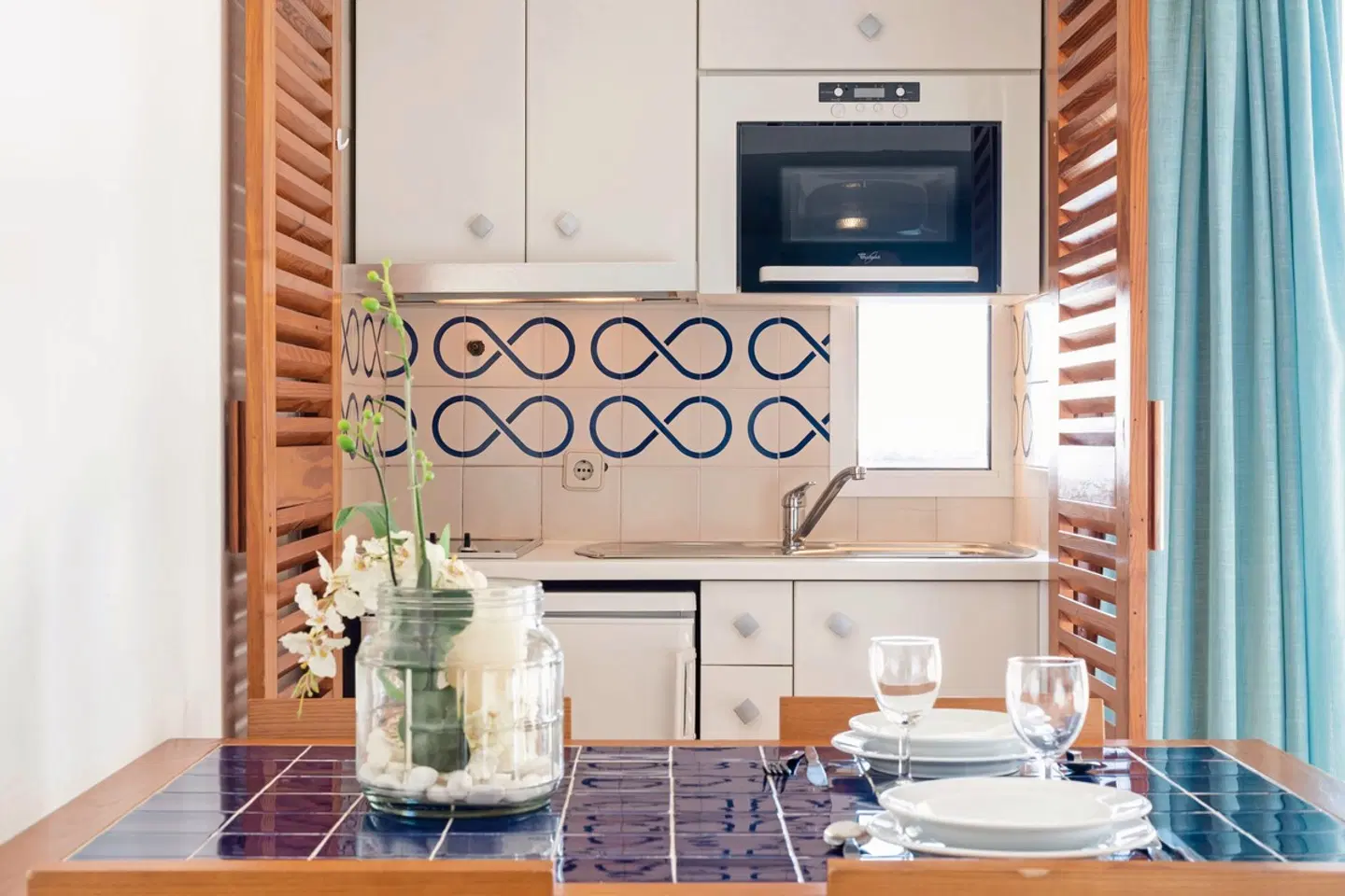 Golden Club Cabanas Restaurant