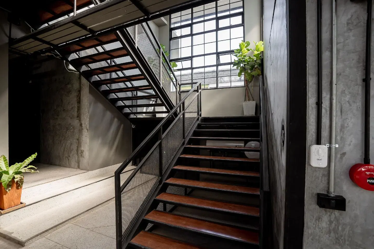 Premier Hostel Chiang Mai LOUNGE_LOBBY