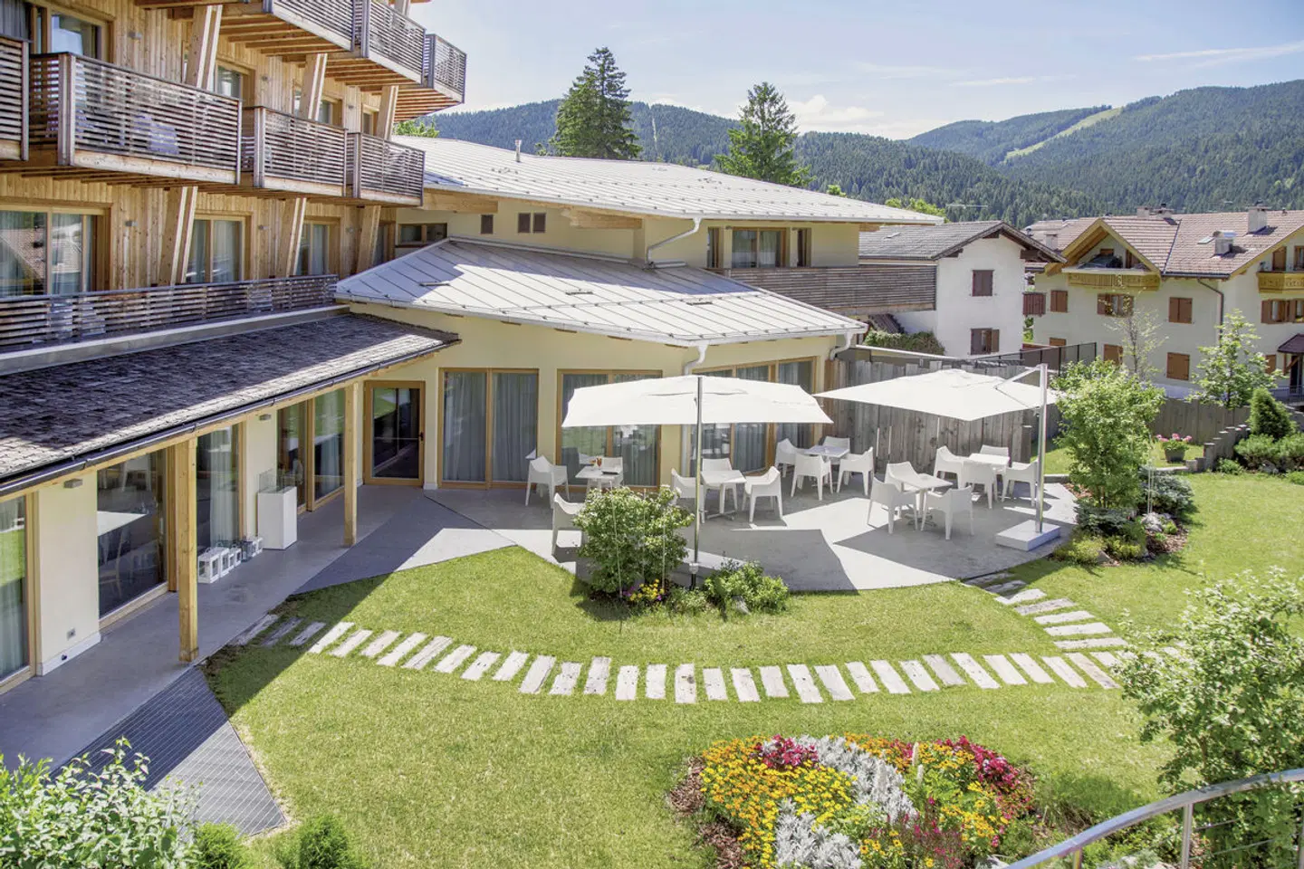 Blu Hotel Natura & Spa EXTERIOR