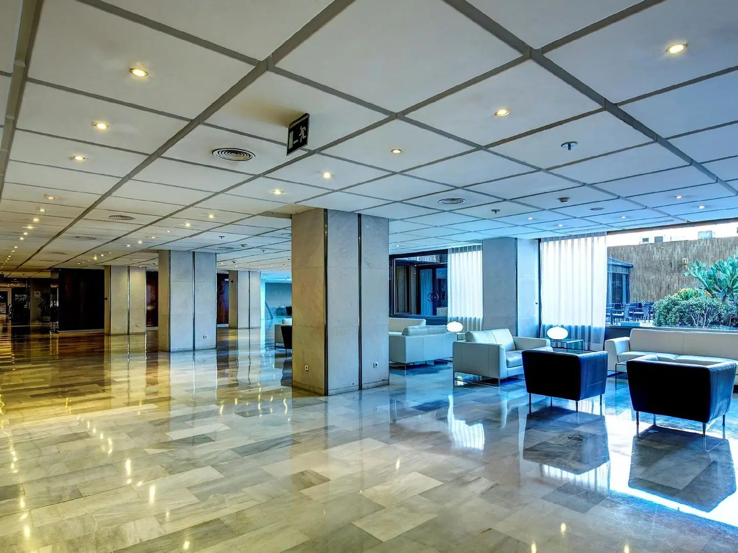 Melia Lebreros LOUNGE_LOBBY