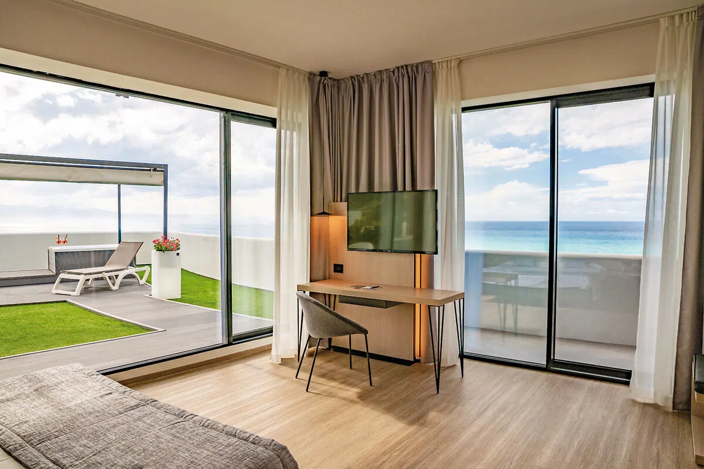 Costa Verde ROOM_EXAMPLE