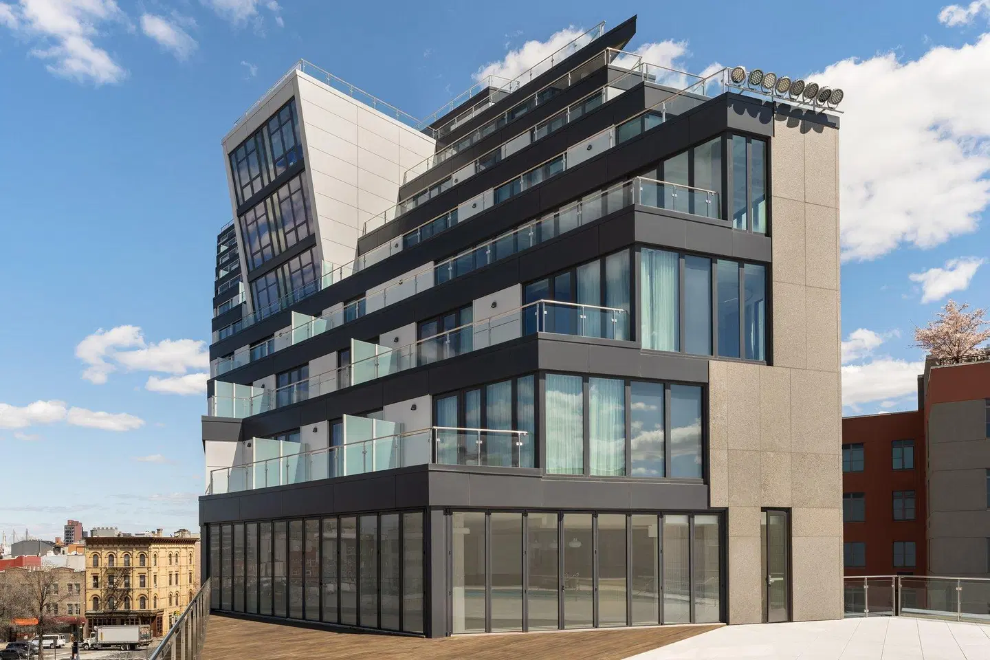 Hotel Indigo Williamsburg - Brooklyn EXTERIOR