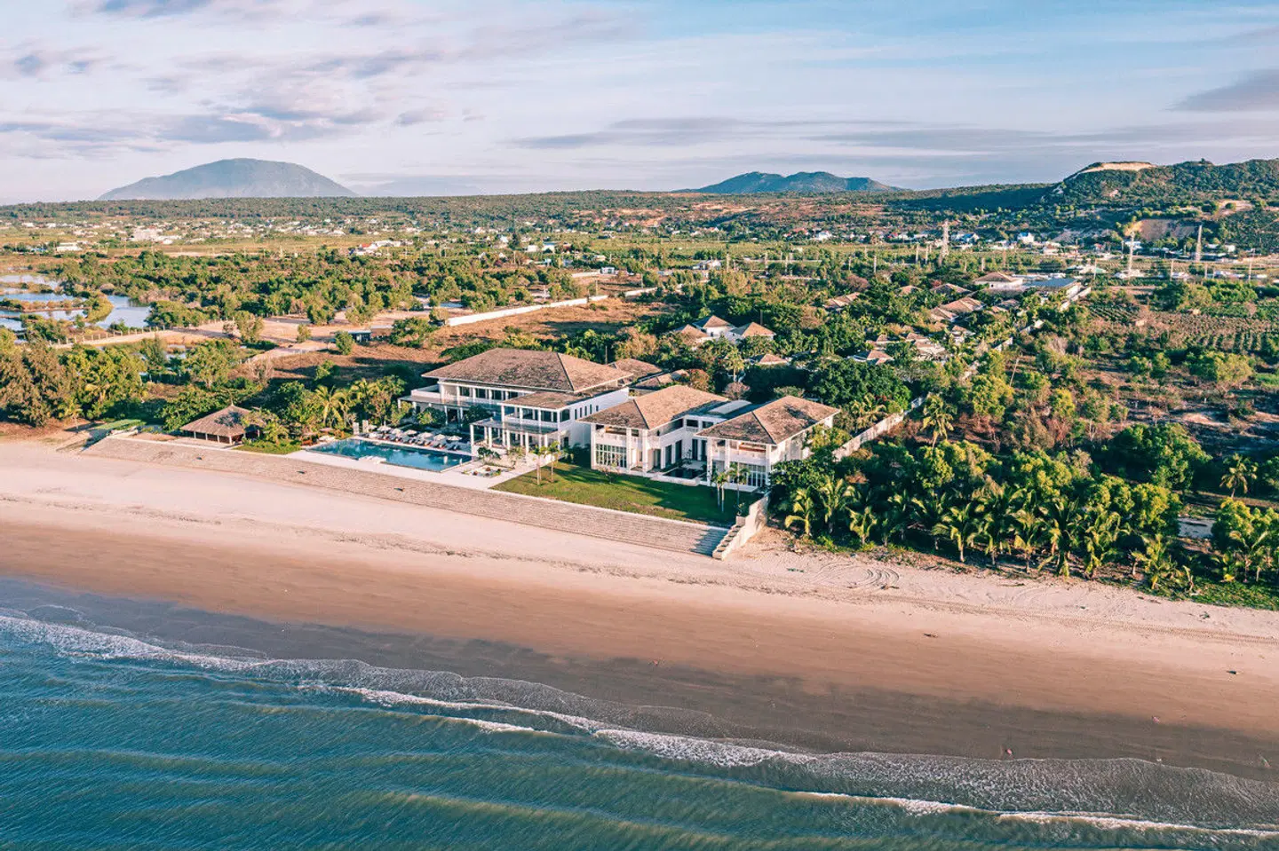 Azerai Ke Ga Bay LANDSCAPE