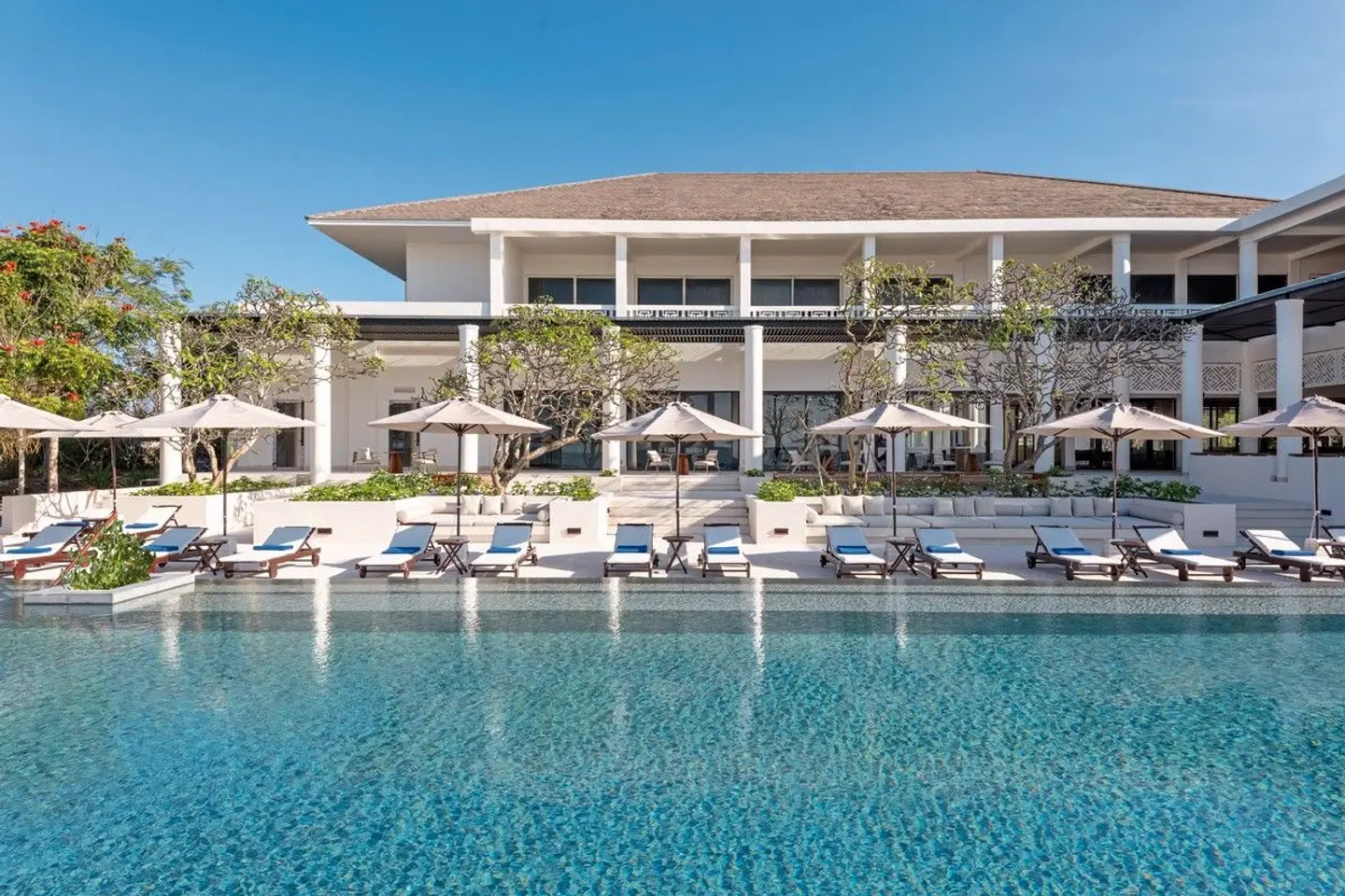 Azerai Ke Ga Bay OUTDOOR_POOL