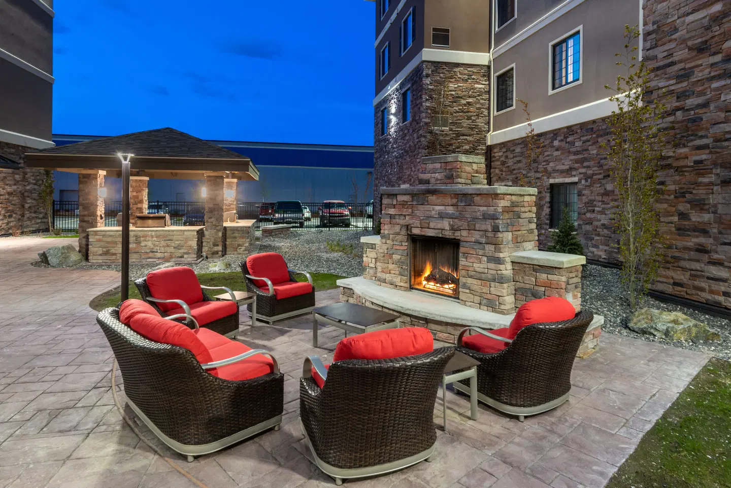 Staybridge Suites Anchorage by IHG Terrasse
