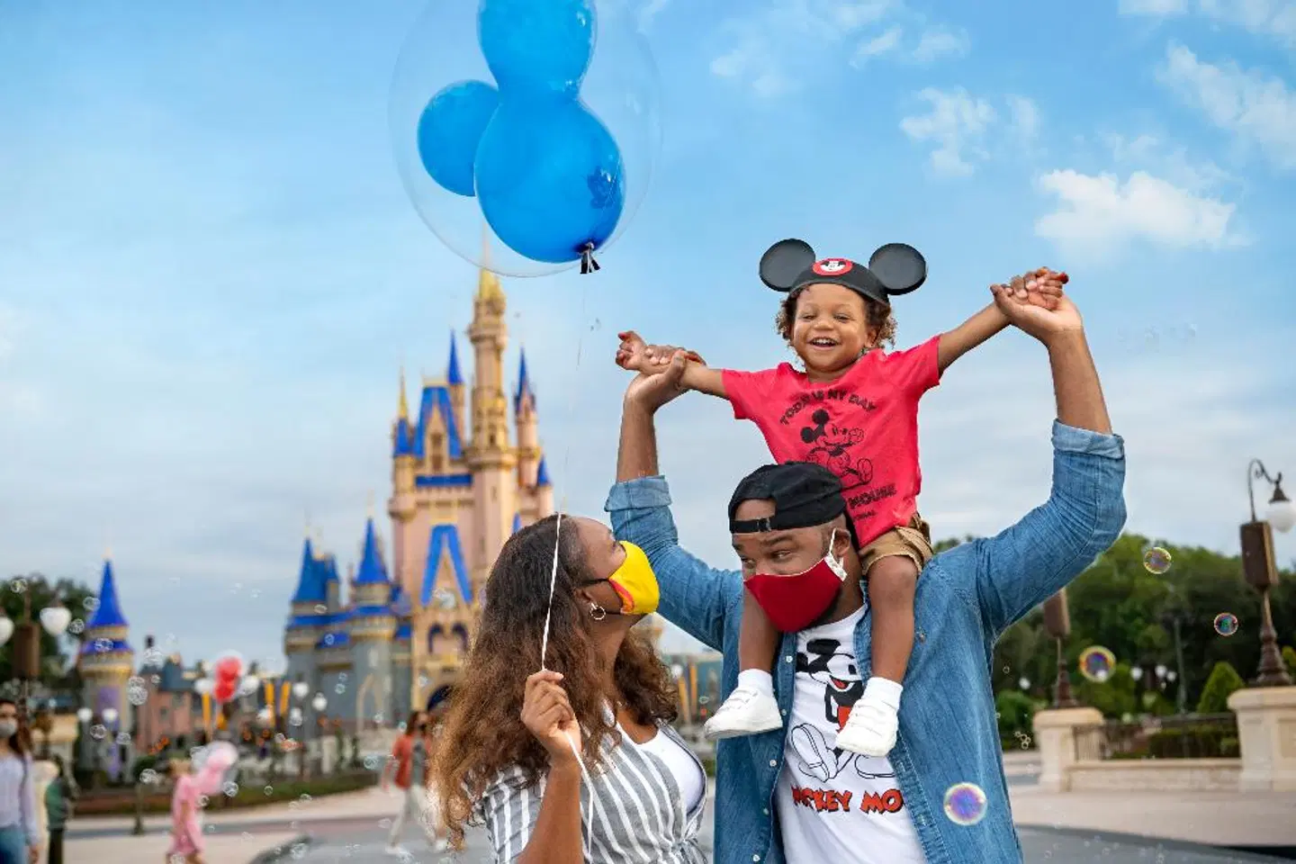 Bay Lake Tower at Disney's Contemporary Resort PEOPLE