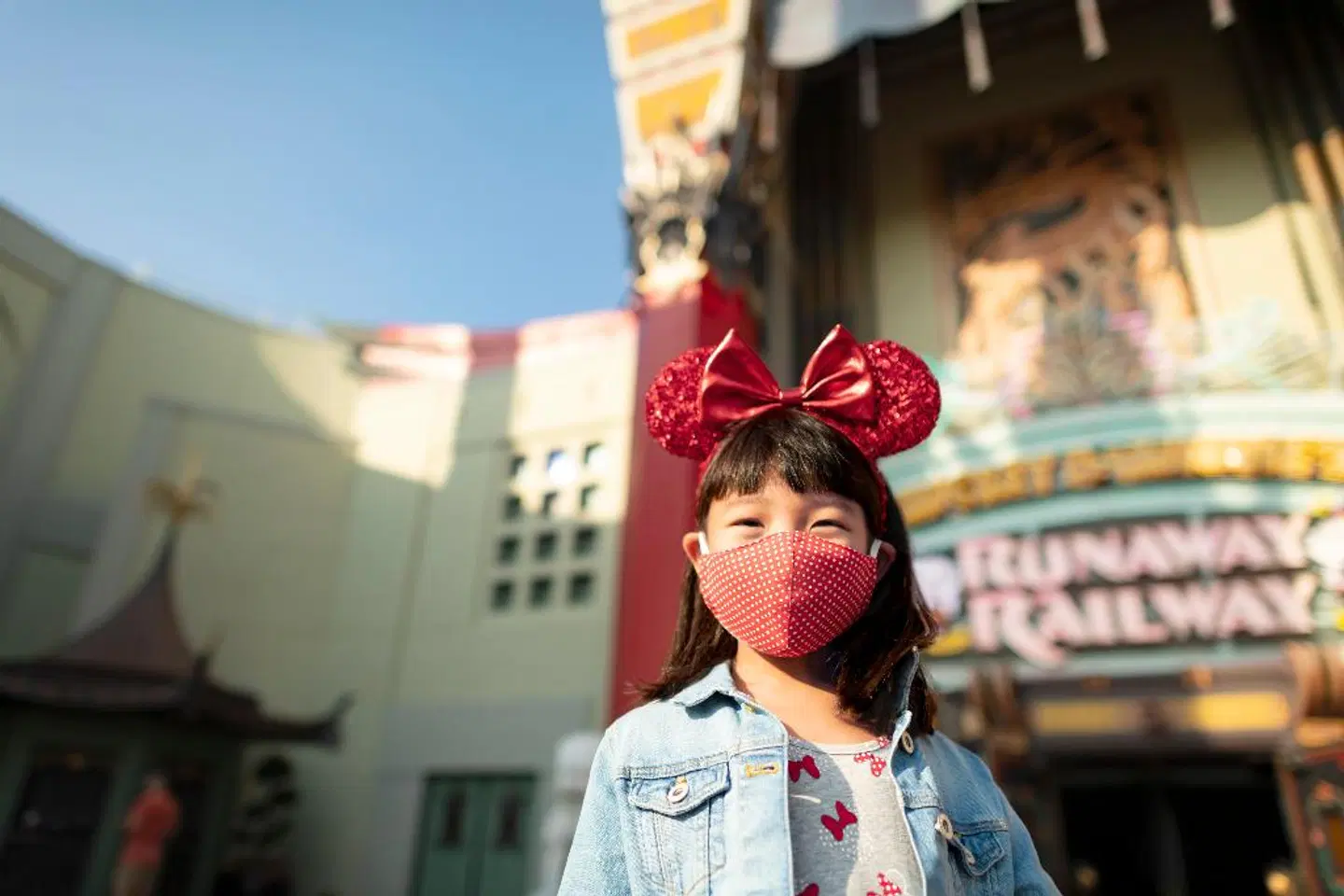 Bay Lake Tower at Disney's Contemporary Resort PEOPLE