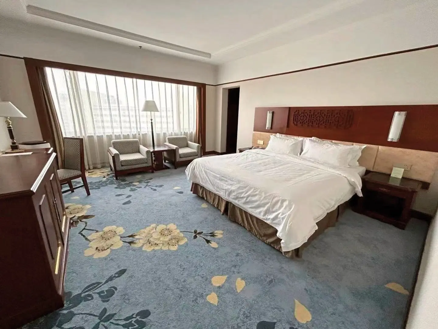 Capital ROOM_EXAMPLE