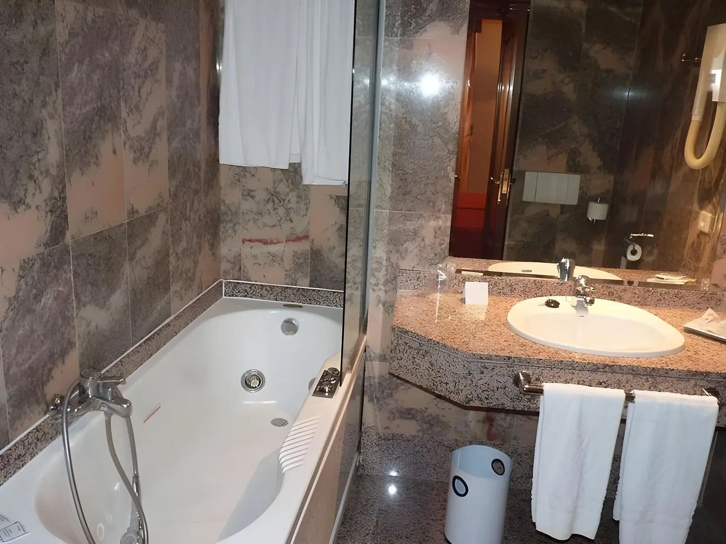 Hotel San Antonio Badezimmer