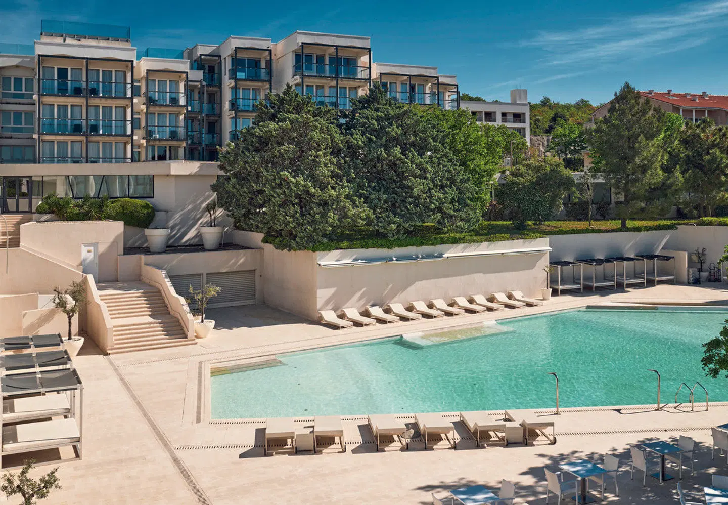 Mövenpick Hotel & Residence Kvarner Bay OUTDOOR_POOL