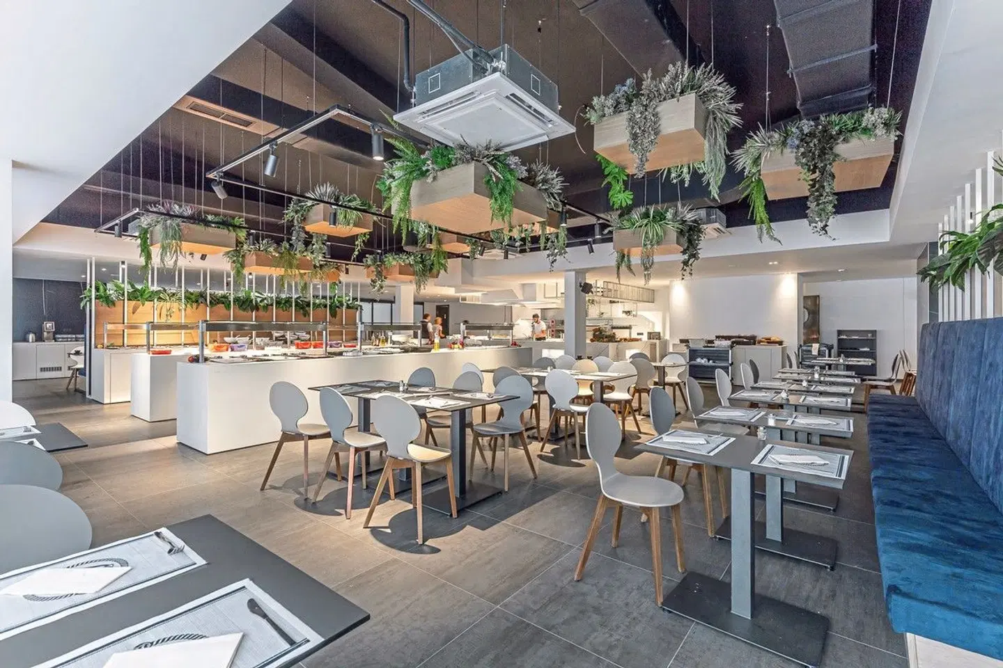 Ad Turres Restaurant