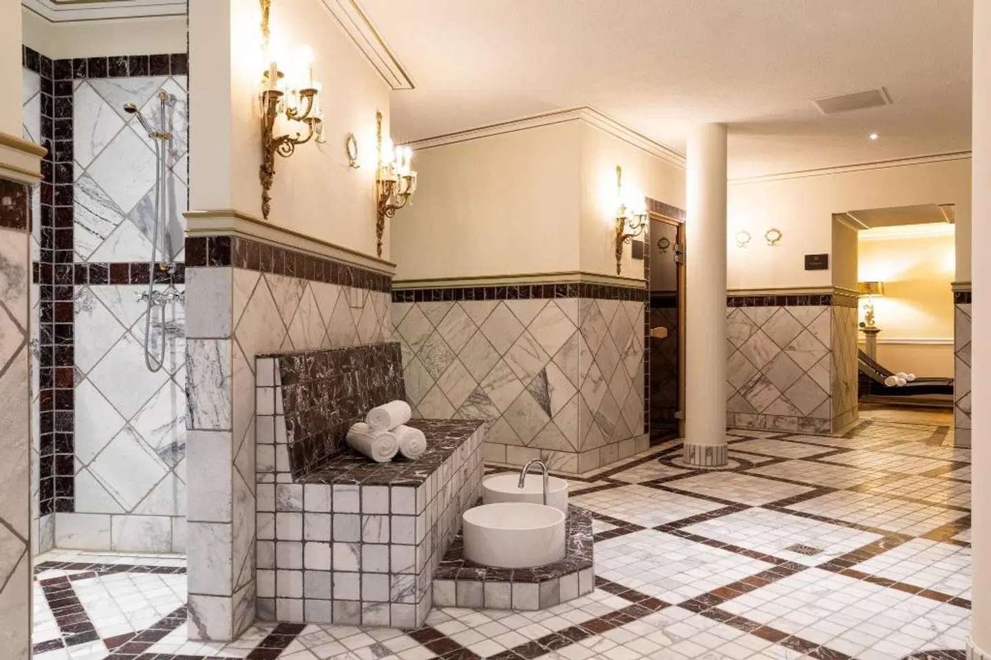 Schloss Lieser, Autograph Collection Badezimmer