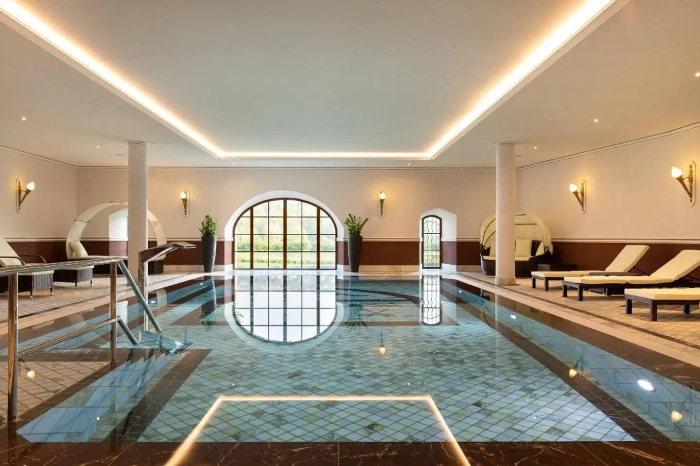 Schloss Lieser, Autograph Collection Hallenbad