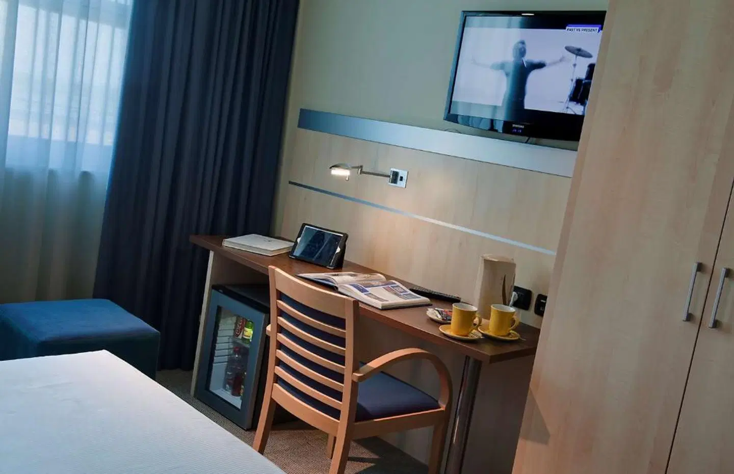 Holiday Inn Express Langhe Cherasco ROOM_EXAMPLE