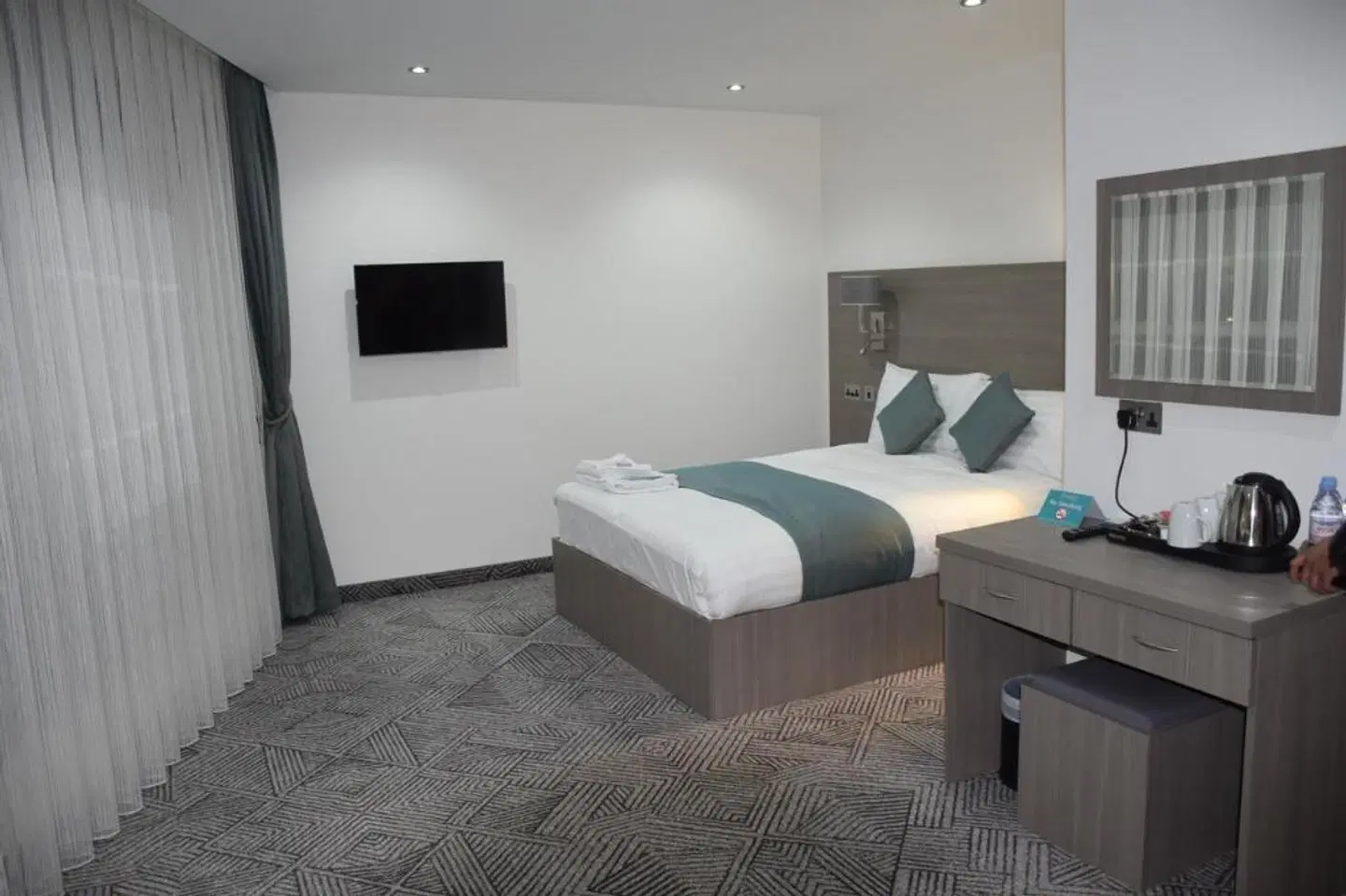 The Lion & Key Hotel ROOM_EXAMPLE