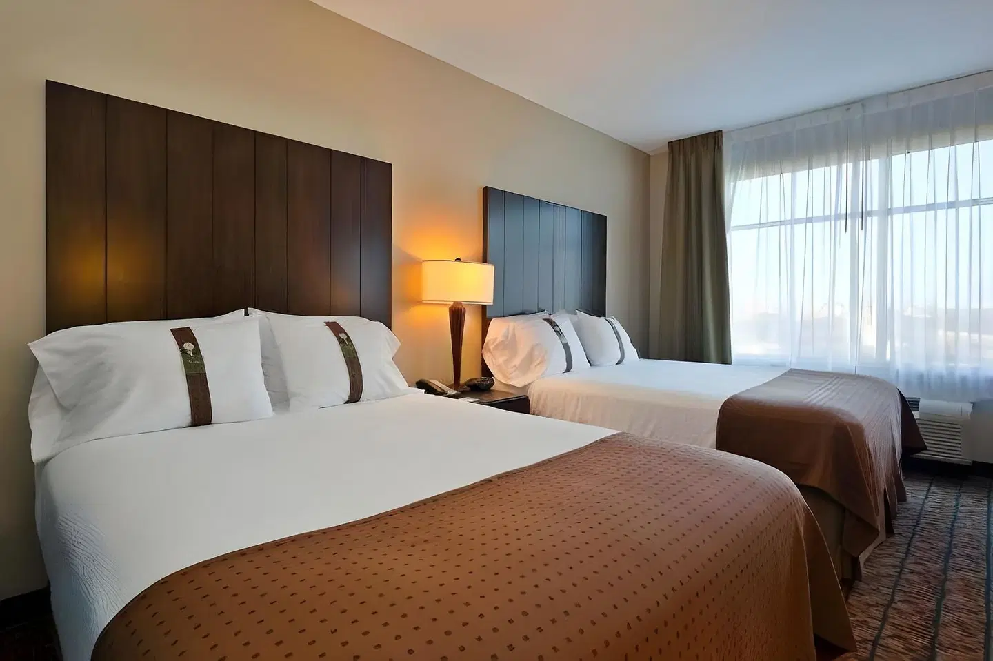 Holiday Inn San Antonio NW - Seaworld Area ROOM_EXAMPLE