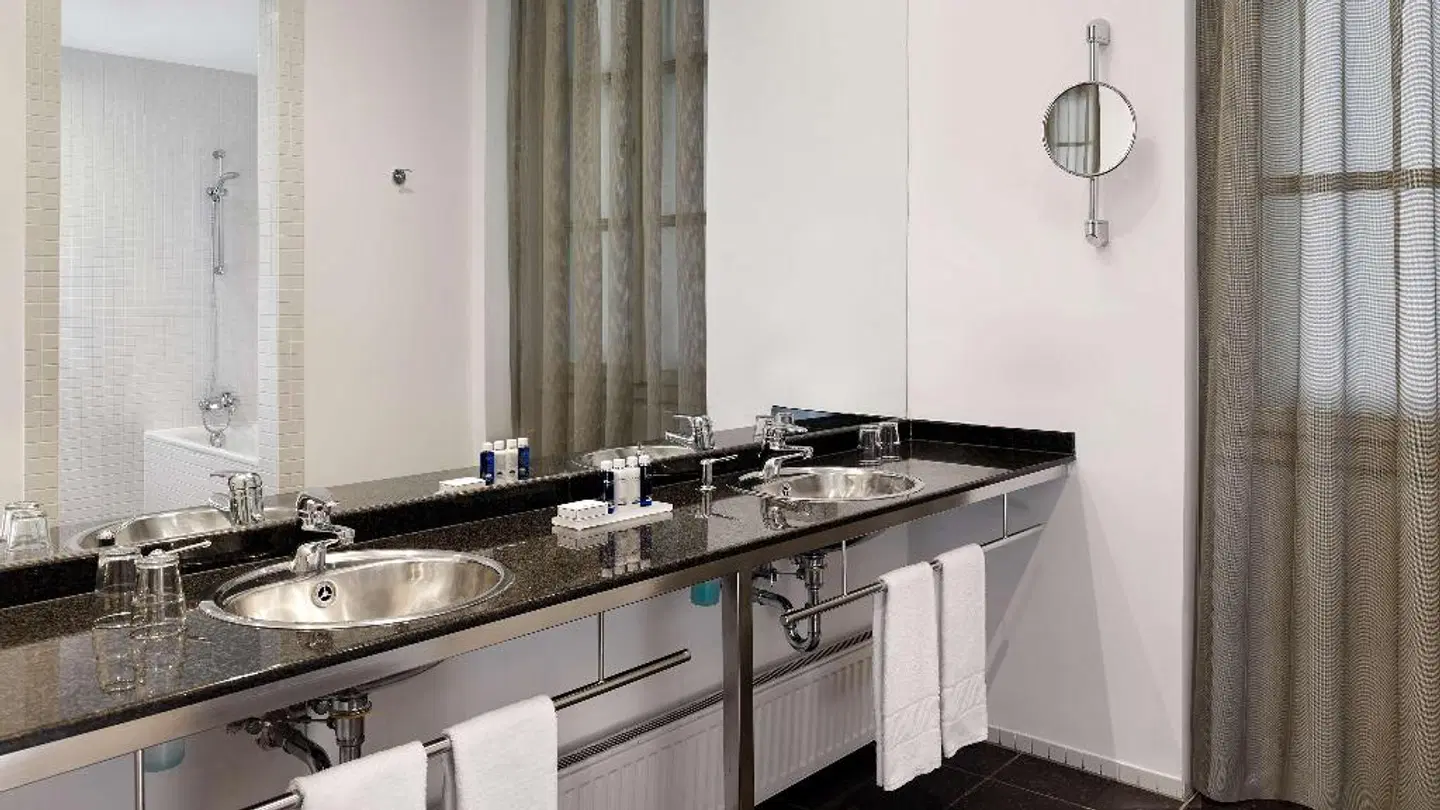 art'otel budapest, by park plaza Badezimmer